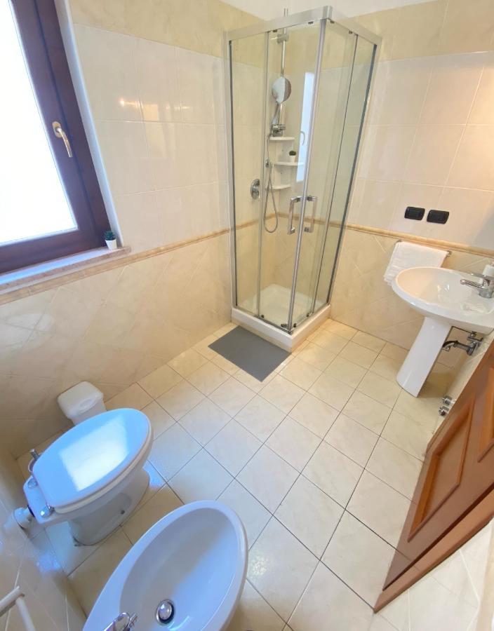 Sunset Escape Apartment - Panoramic Terrace Fiumicino Dış mekan fotoğraf