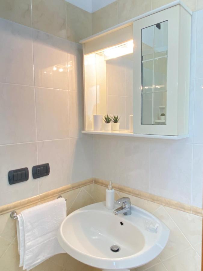 Sunset Escape Apartment - Panoramic Terrace Fiumicino Dış mekan fotoğraf